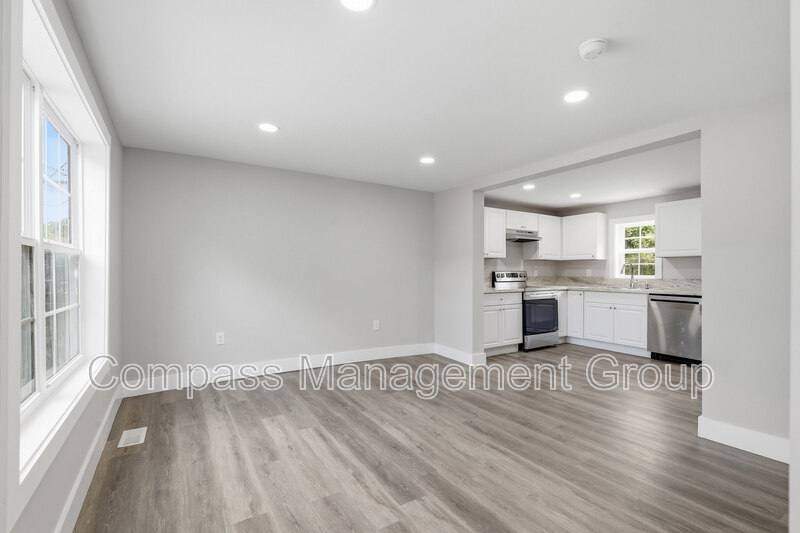 Apartment for rent at 2415 Piedmont St NW, Knoxville, TN 37921