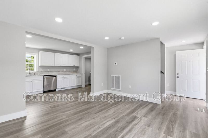Apartment for rent at 2415 Piedmont St NW, Knoxville, TN 37921