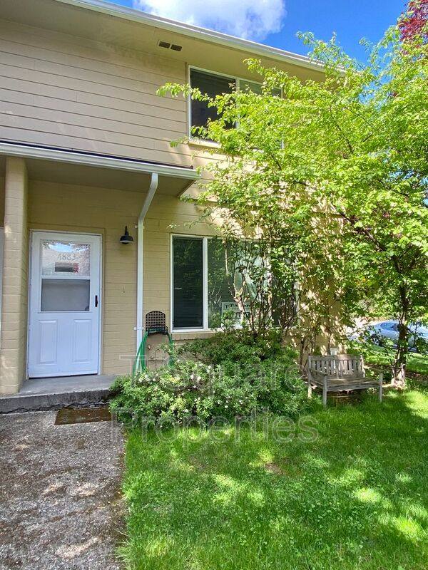 Townhouse for rent at 4883 Terrace Dr NE #A, Seattle, WA 98105
