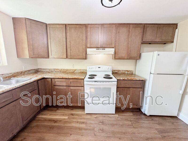 Apartment for rent at 4503 Majestic Oaks, New Orleans, LA 70126