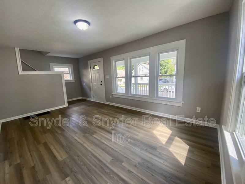House for rent at 1062 Pitkin Ave, Akron, OH 44310
