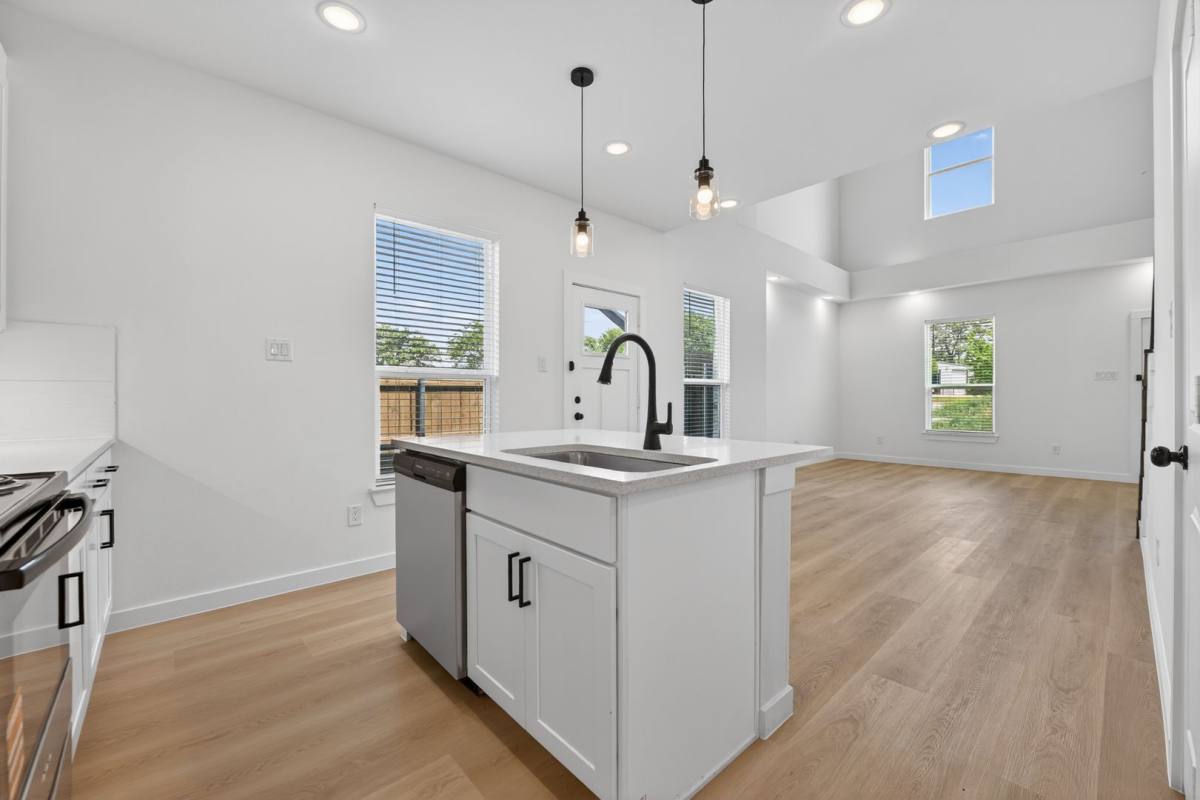 Townhouse for rent at 10520 Tube Dr, Hurst, TX 76053