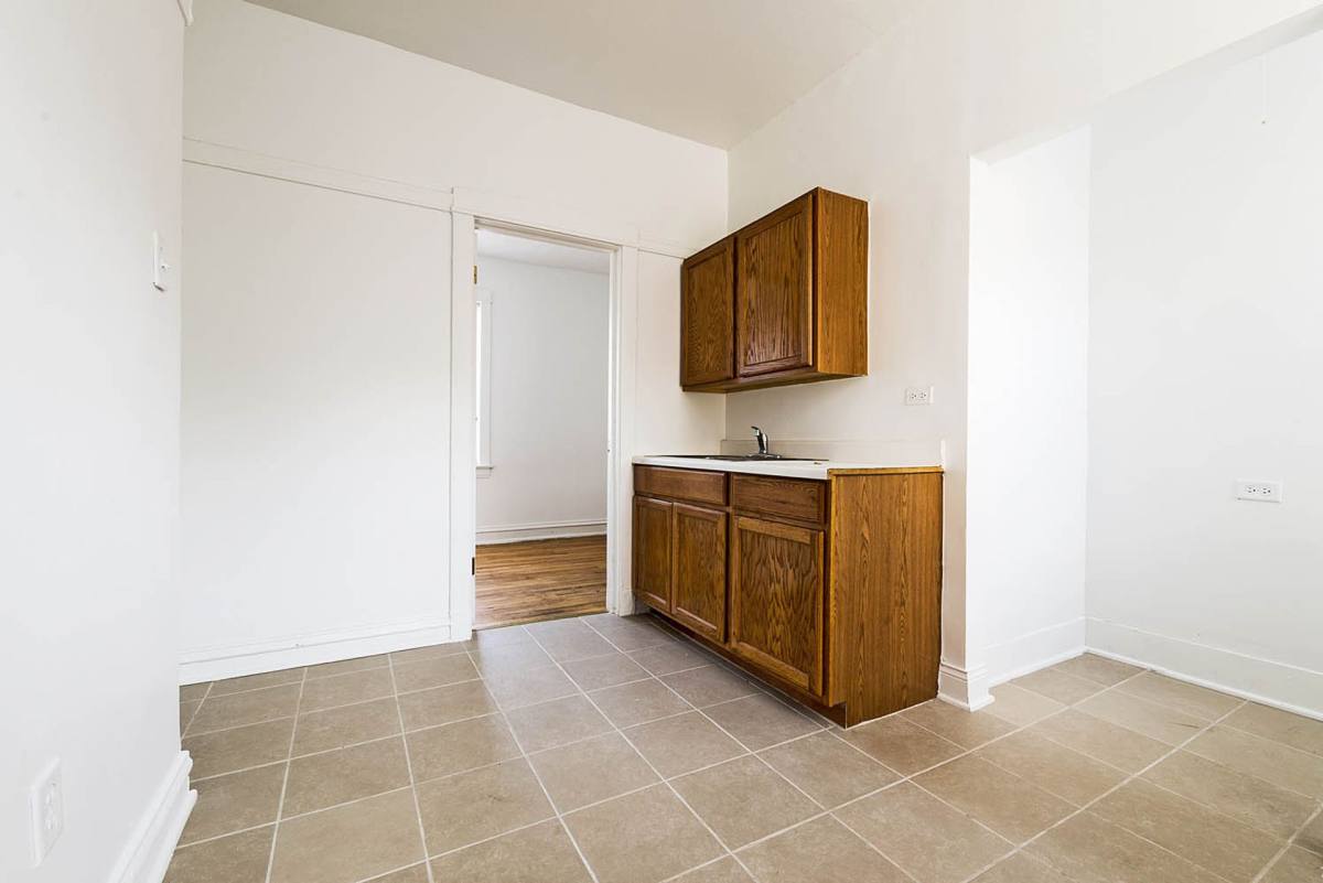 1500-02 E 73rd St, Chicago, IL 60619 - Apartment for Rent - Image 1