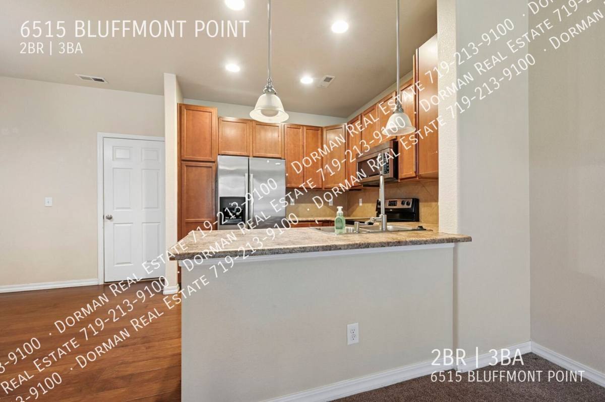6515 Bluffmont Point, Colorado Springs, CO 80923 - Townhouse for Rent - Image 5