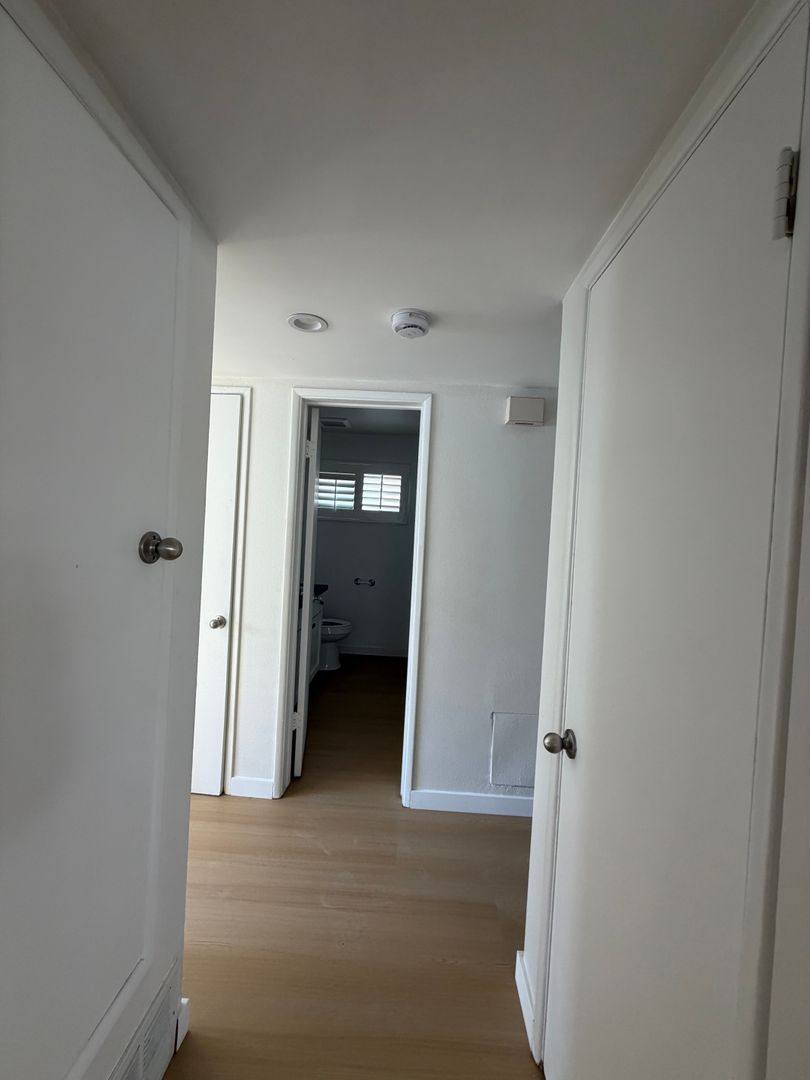 Apartment for rent at 442 So Rexford Dr, Beverly Hills, CA 90212