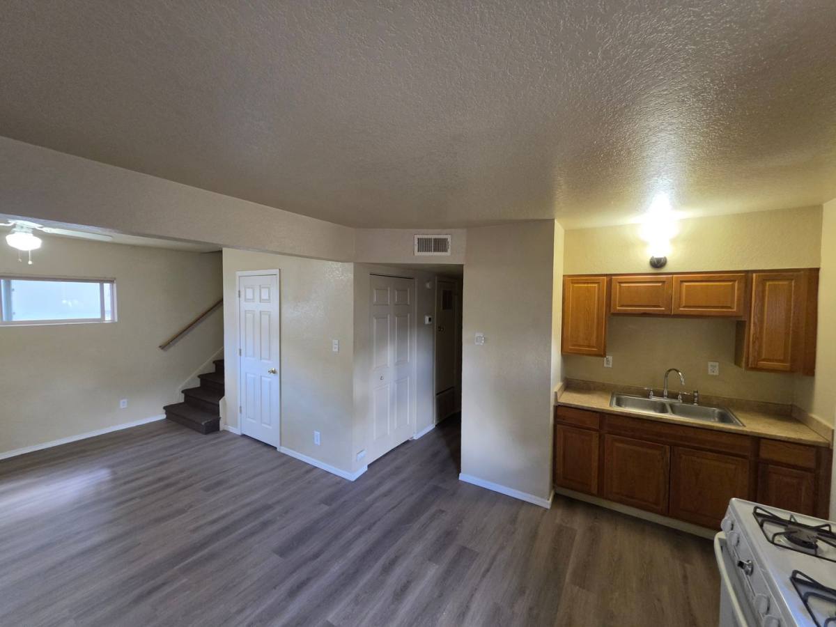 2112 N First St, Flagstaff, AZ 86004 - Apartment for Rent - Image 6