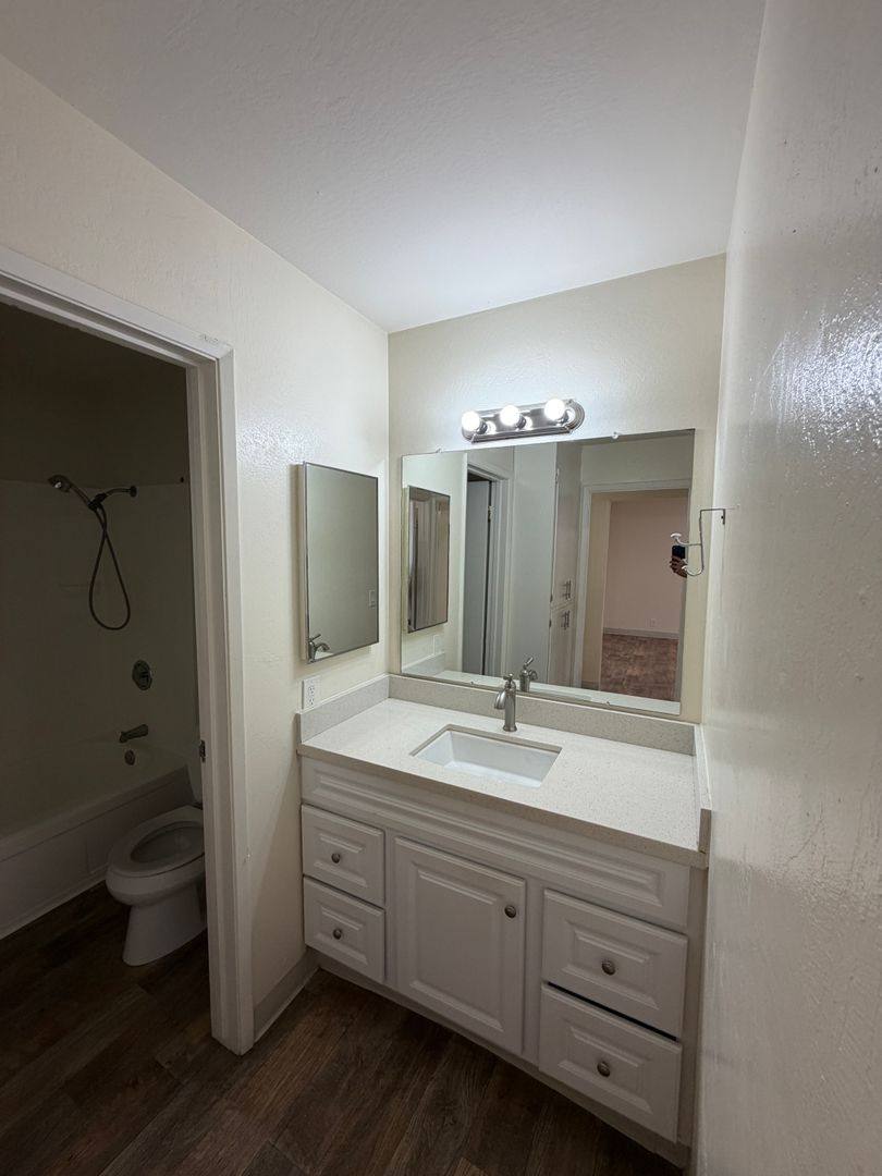 Apartment for rent at 532 Bancroft Ave #317, San Leandro, CA 94577
