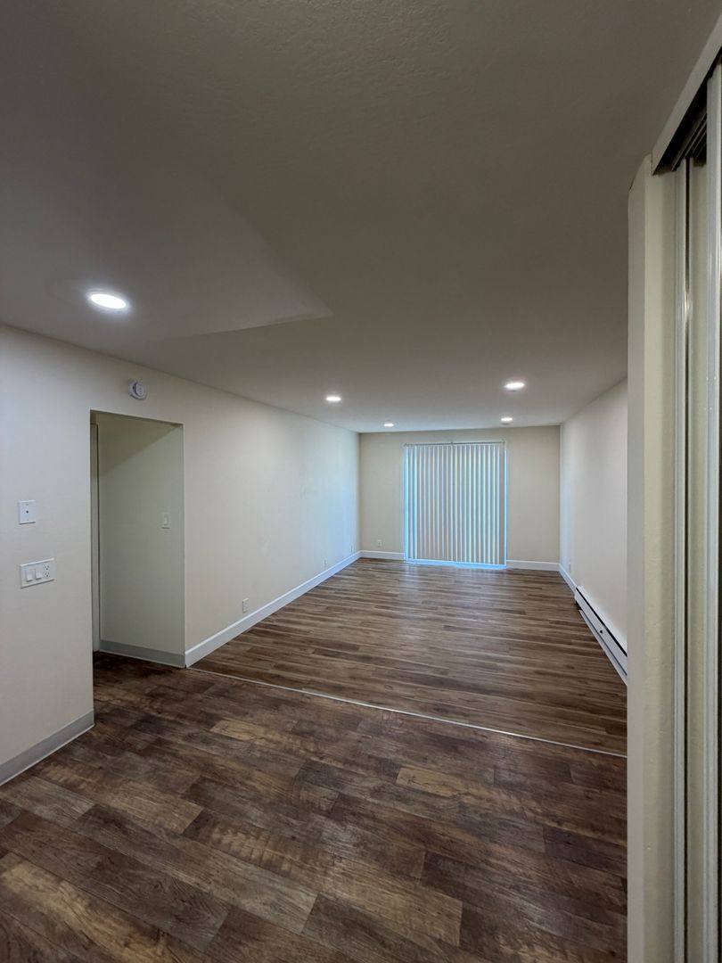 Apartment for rent at 532 Bancroft Ave #317, San Leandro, CA 94577