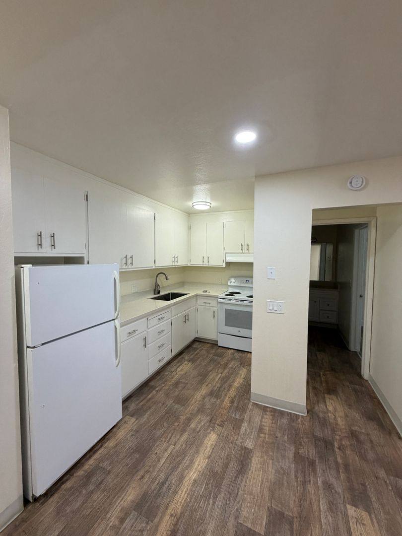 Apartment for rent at 532 Bancroft Ave #317, San Leandro, CA 94577
