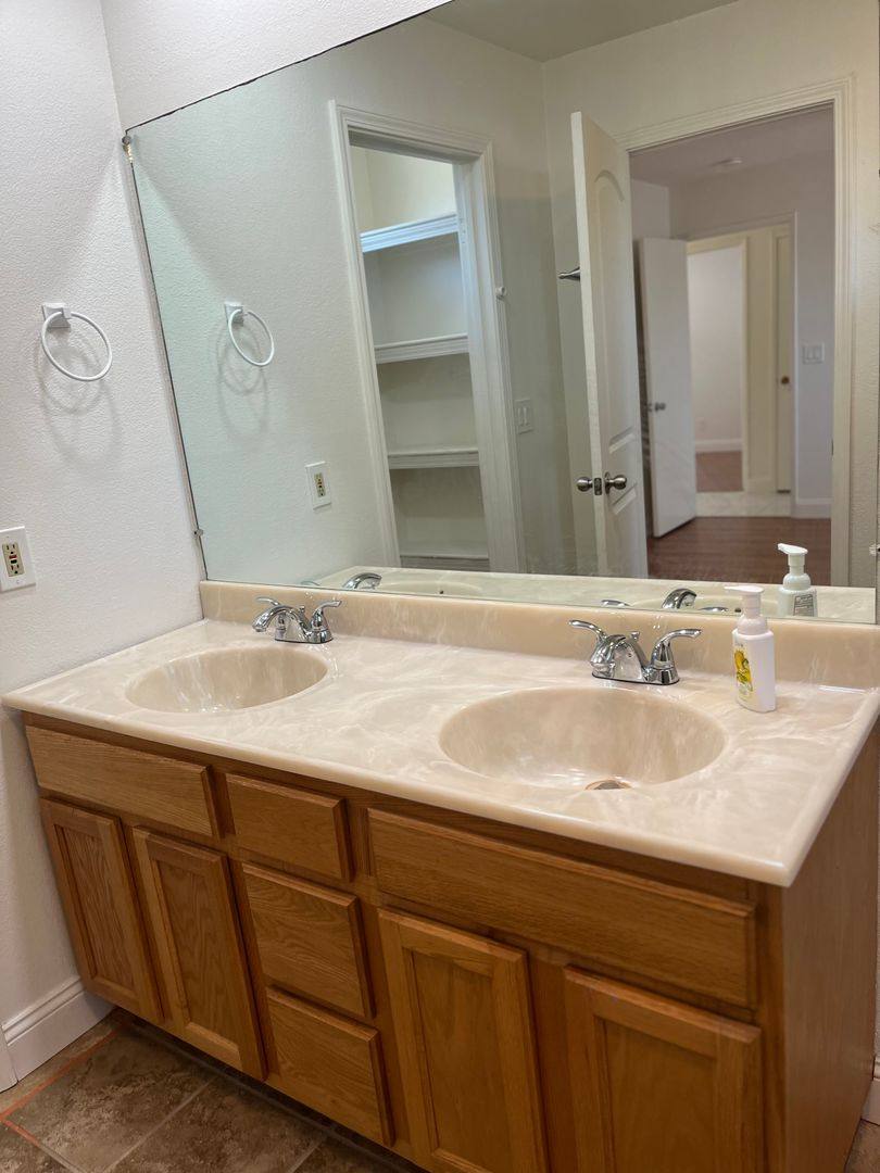 House for rent at 311 Yosemite Dr, Tracy, CA 95376