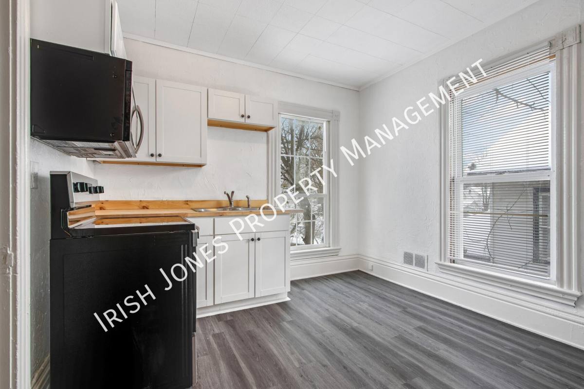 Apartment for rent at 271 Locust St #4, Lockport, NY 14094