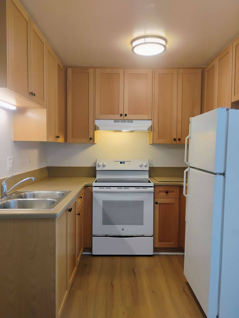 Iris Arms, 1348 Iris Ave, Imperial Beach, CA 91932 - Apartment for Rent - Image 7