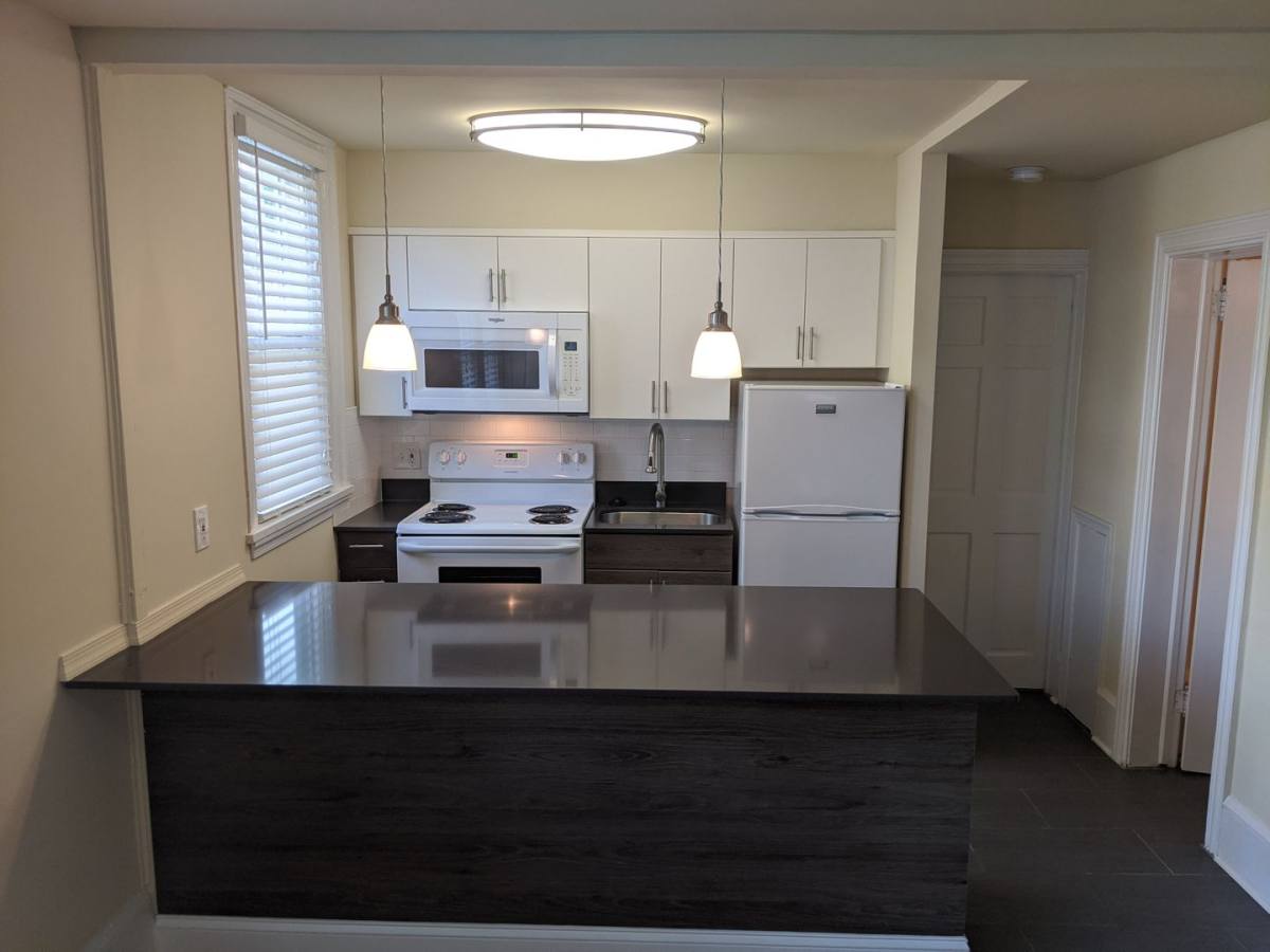 Apartment for rent at 304 N Wayne Ave, Wayne, PA 19087