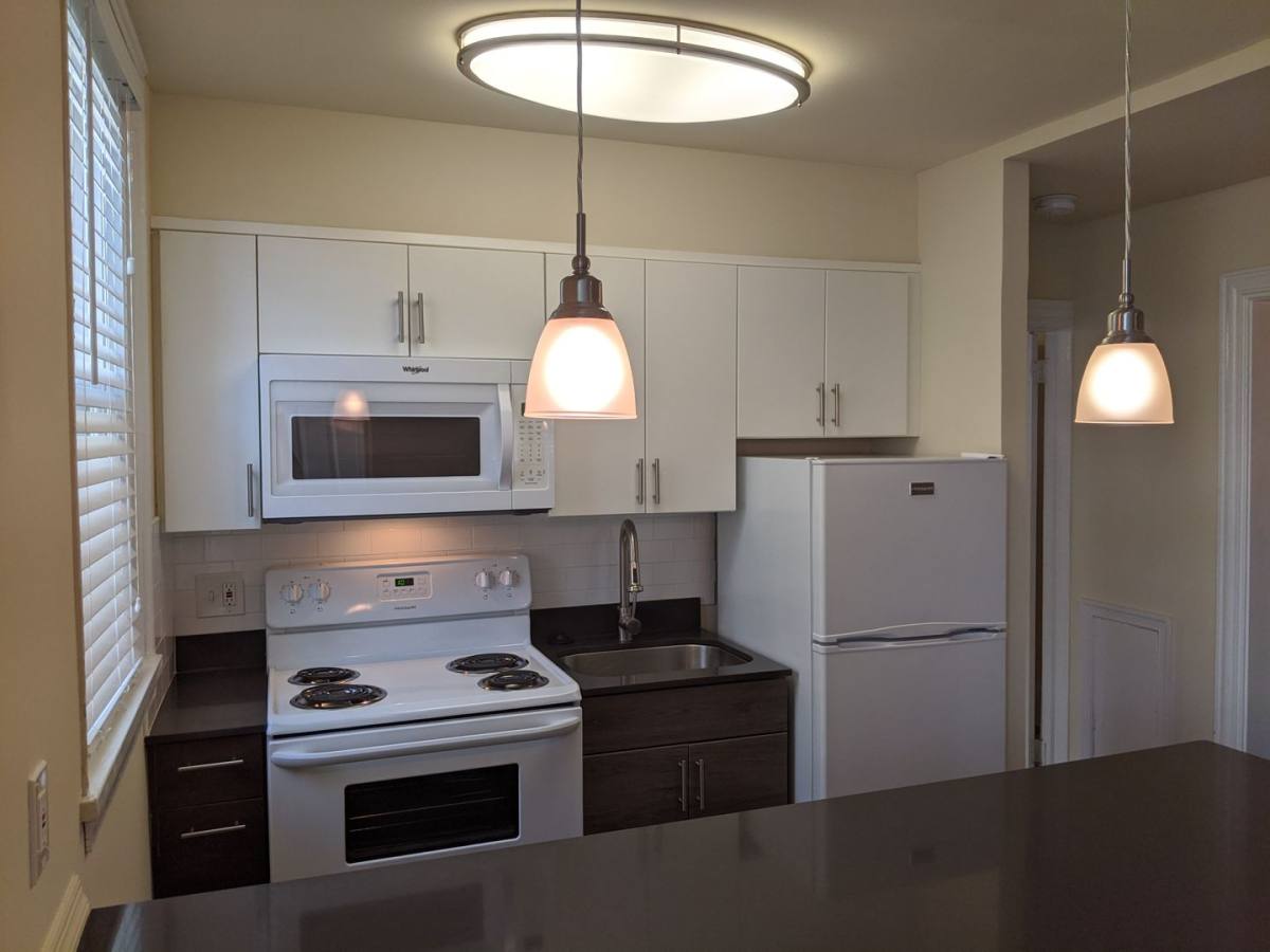 Apartment for rent at 304 N Wayne Ave, Wayne, PA 19087