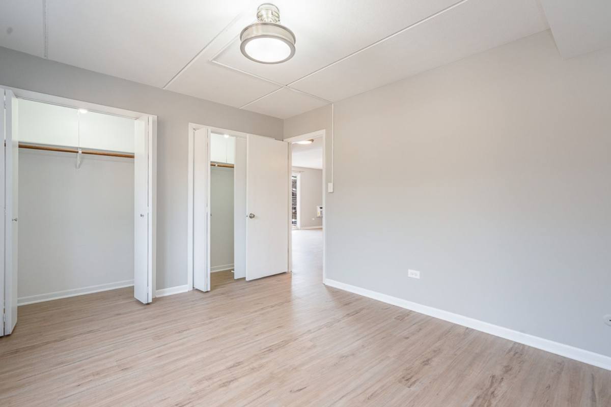 Apartment for rent at 21 S Waiola Ave, La Grange, IL 60525