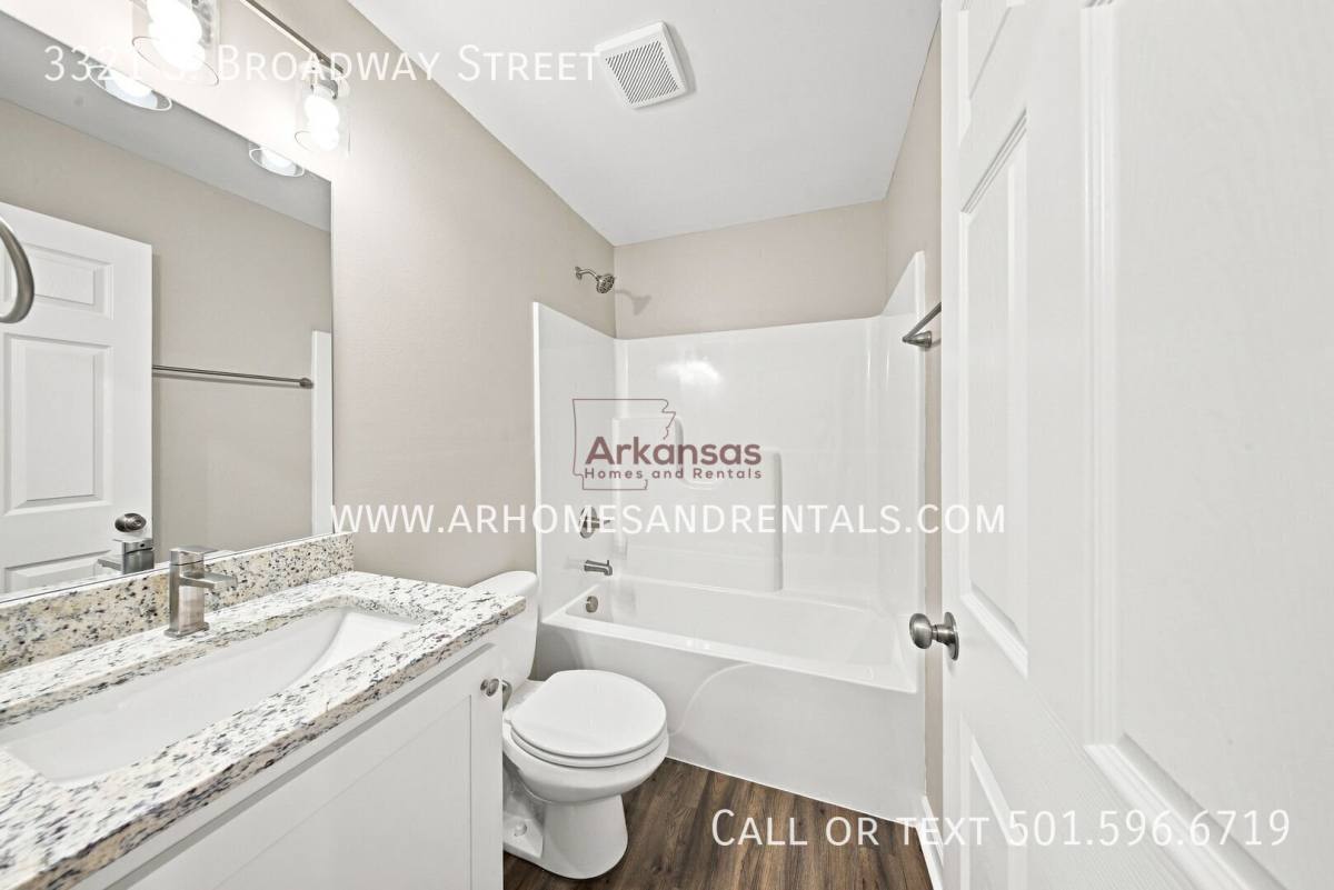 House for rent at 3321 S Broadway St, Little Rock, AR 72206