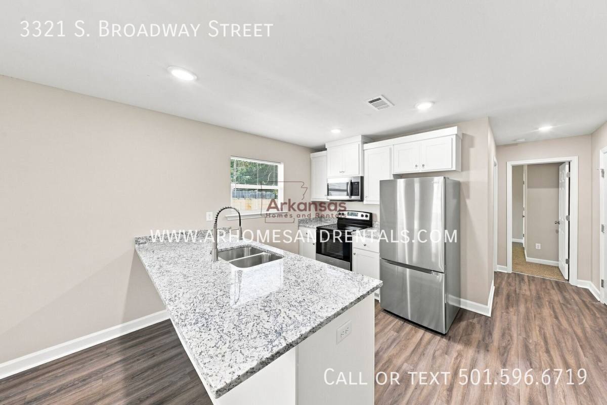 House for rent at 3321 S Broadway St, Little Rock, AR 72206