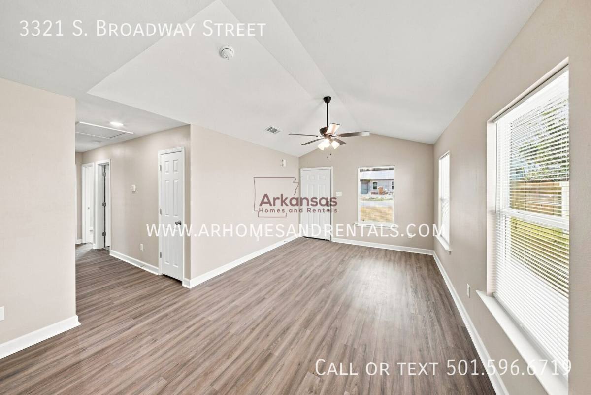 House for rent at 3321 S Broadway St, Little Rock, AR 72206