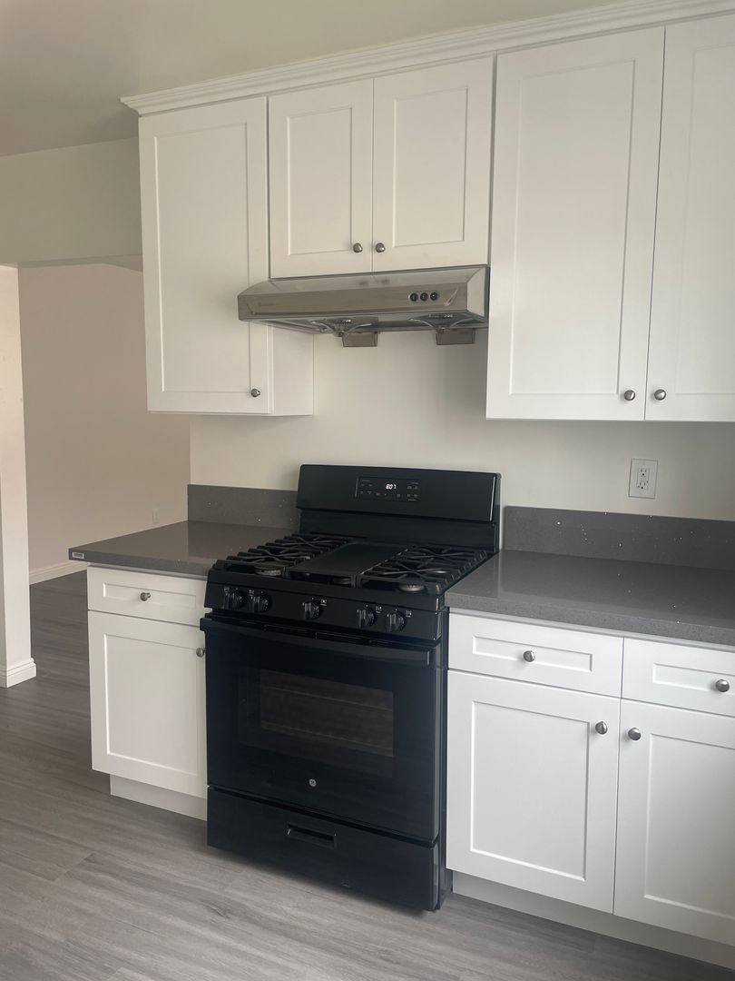 Apartment for rent at 231 S McPherrin Ave, Monterey Park, CA 91754