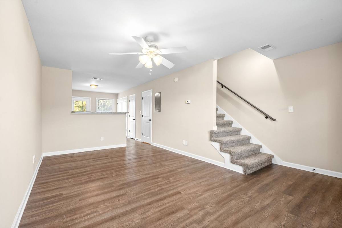 310 Rowand Court, Clarksville, TN 37042 - Apartment for Rent - Image 4
