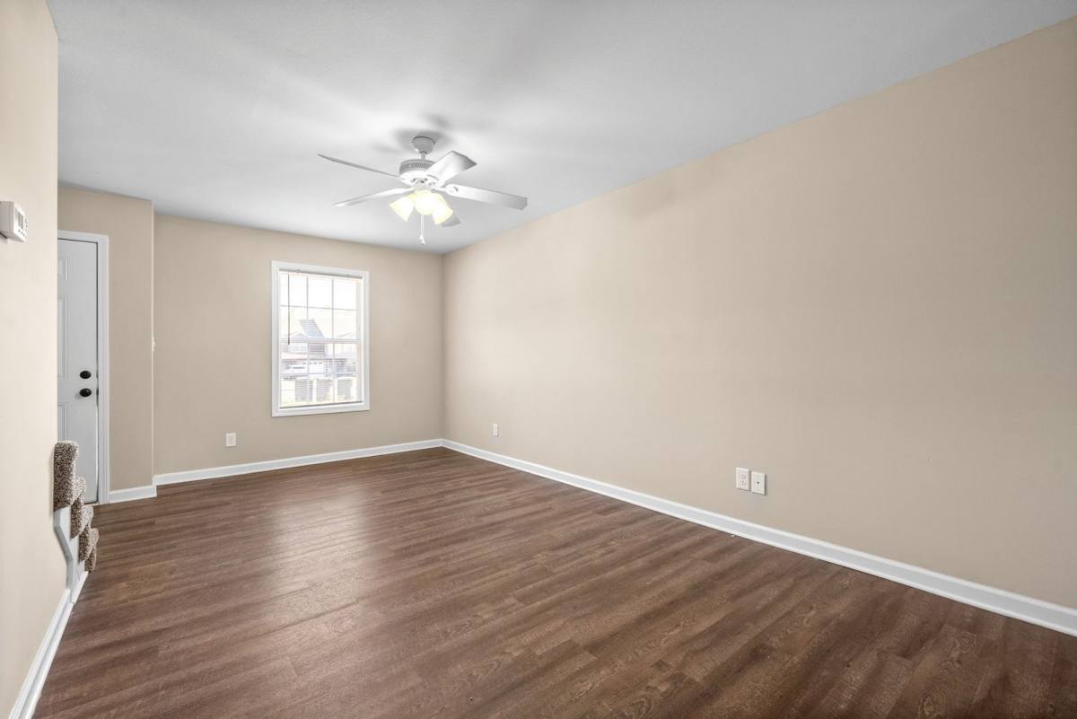 310 Rowand Court, Clarksville, TN 37042 - Apartment for Rent - Image 6