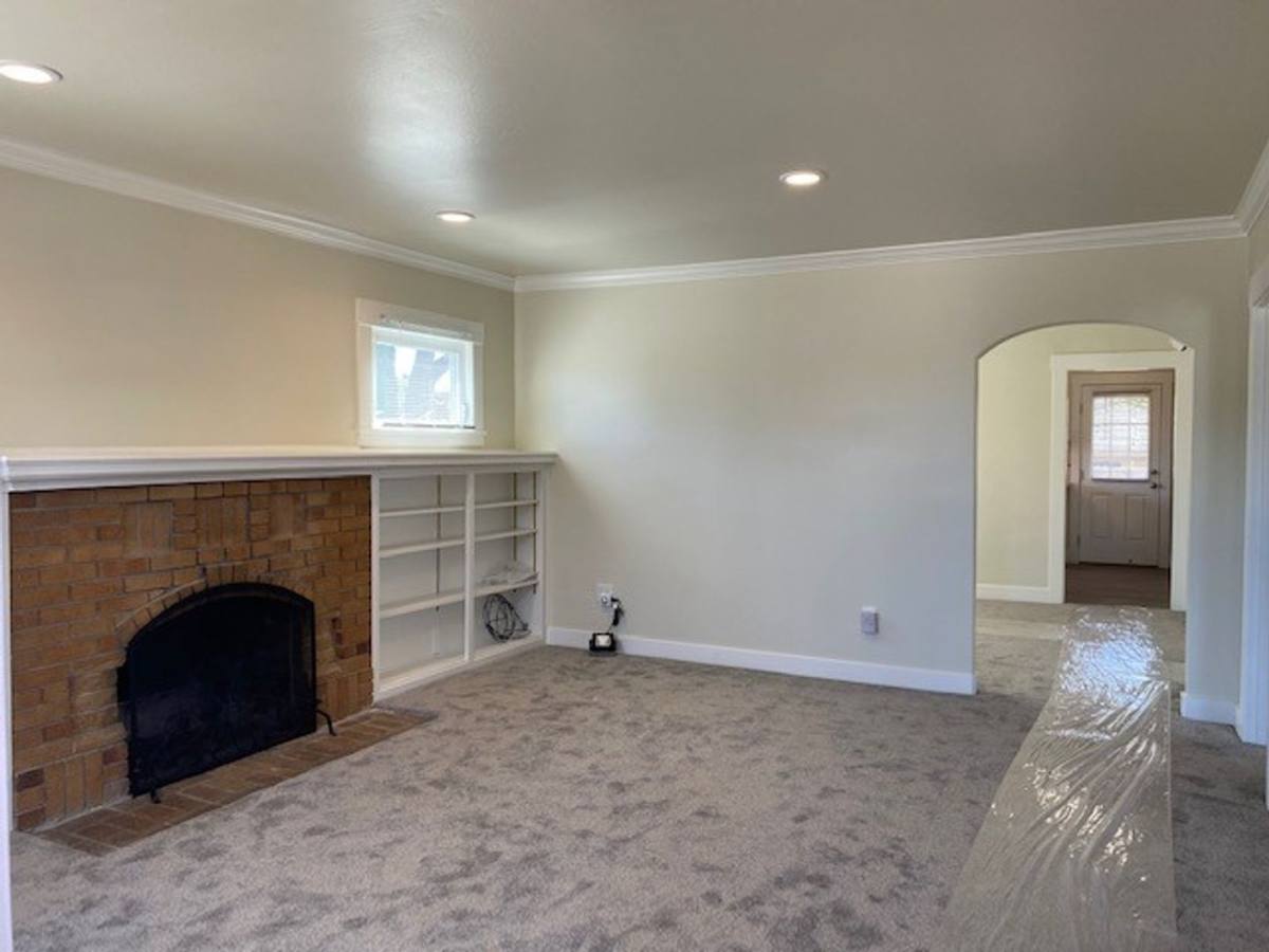 Apartment for rent at 122 Nueva Ave, Redwood City, CA 94061