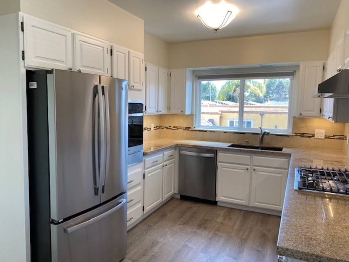 Apartment for rent at 122 Nueva Ave, Redwood City, CA 94061