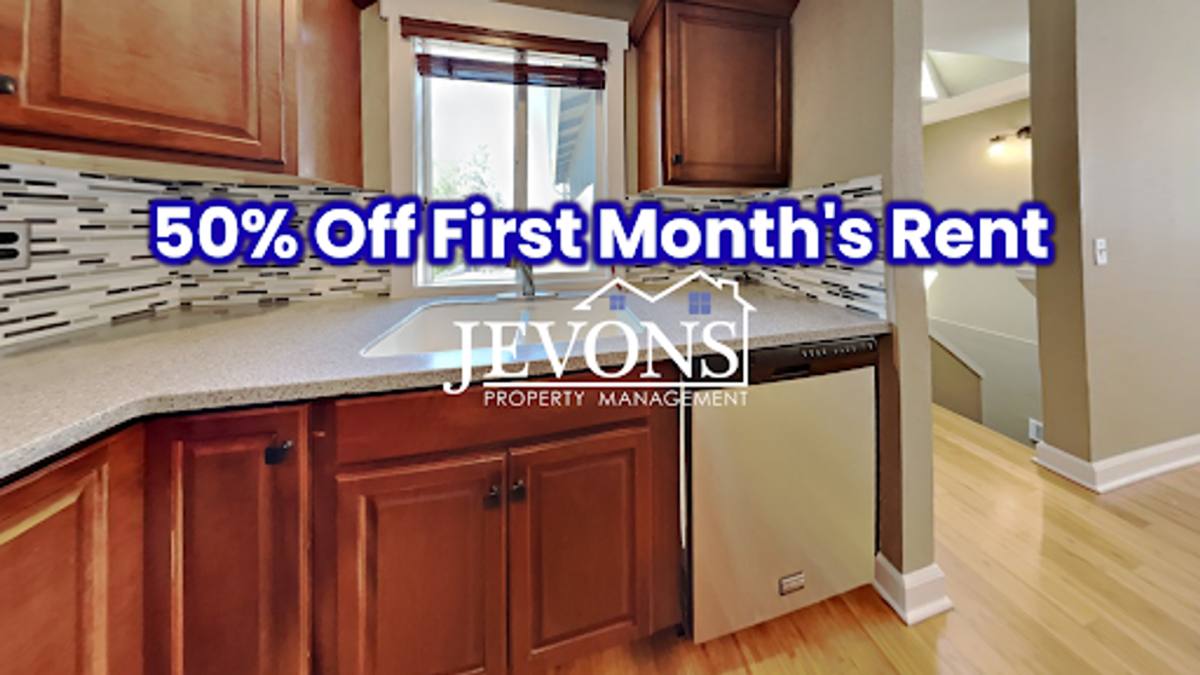 529 NE 100th St, Seattle, WA 98115 - House for Rent - Image 2
