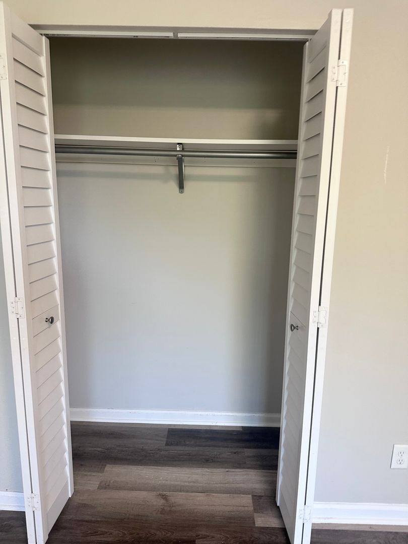 Apartment for rent at 1200 SW State Route 7 #B-302, Blue Springs, MO 64014