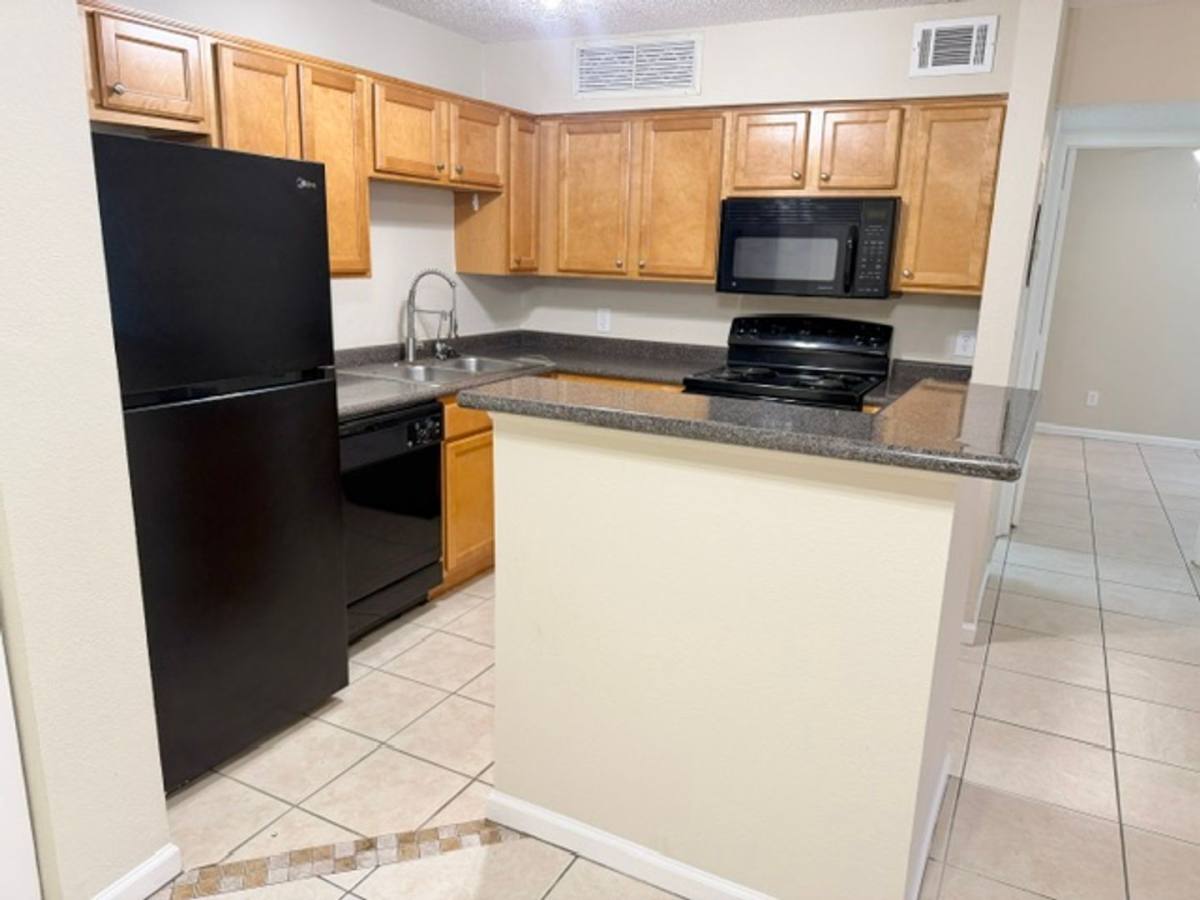 Condo for rent at 375 Lake Ontario Court, Altamonte Springs, FL 32701