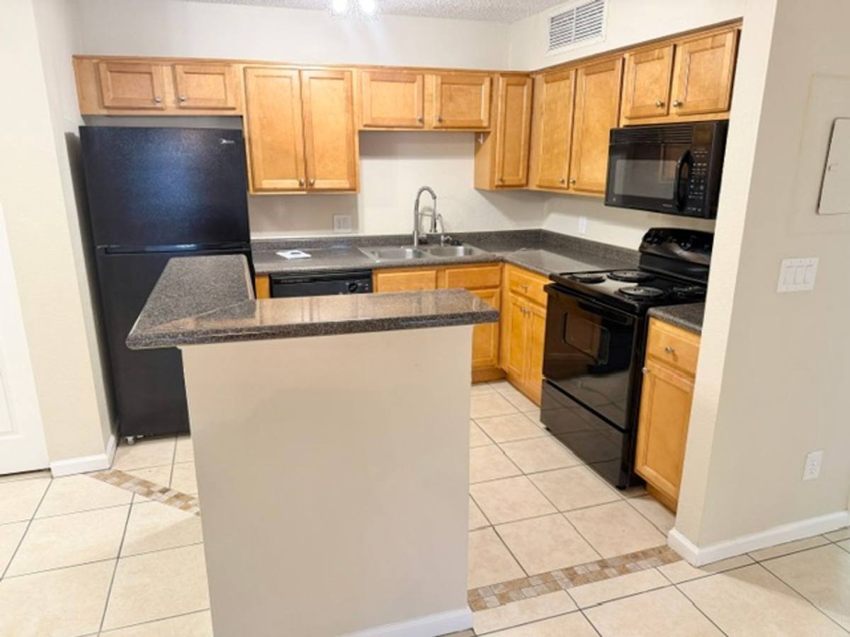Condo for rent at 375 Lake Ontario Court, Altamonte Springs, FL 32701