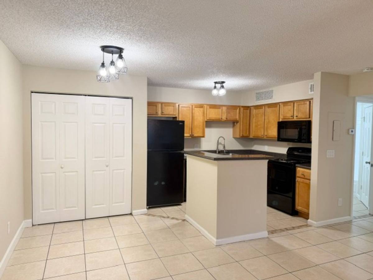 Condo for rent at 375 Lake Ontario Court, Altamonte Springs, FL 32701