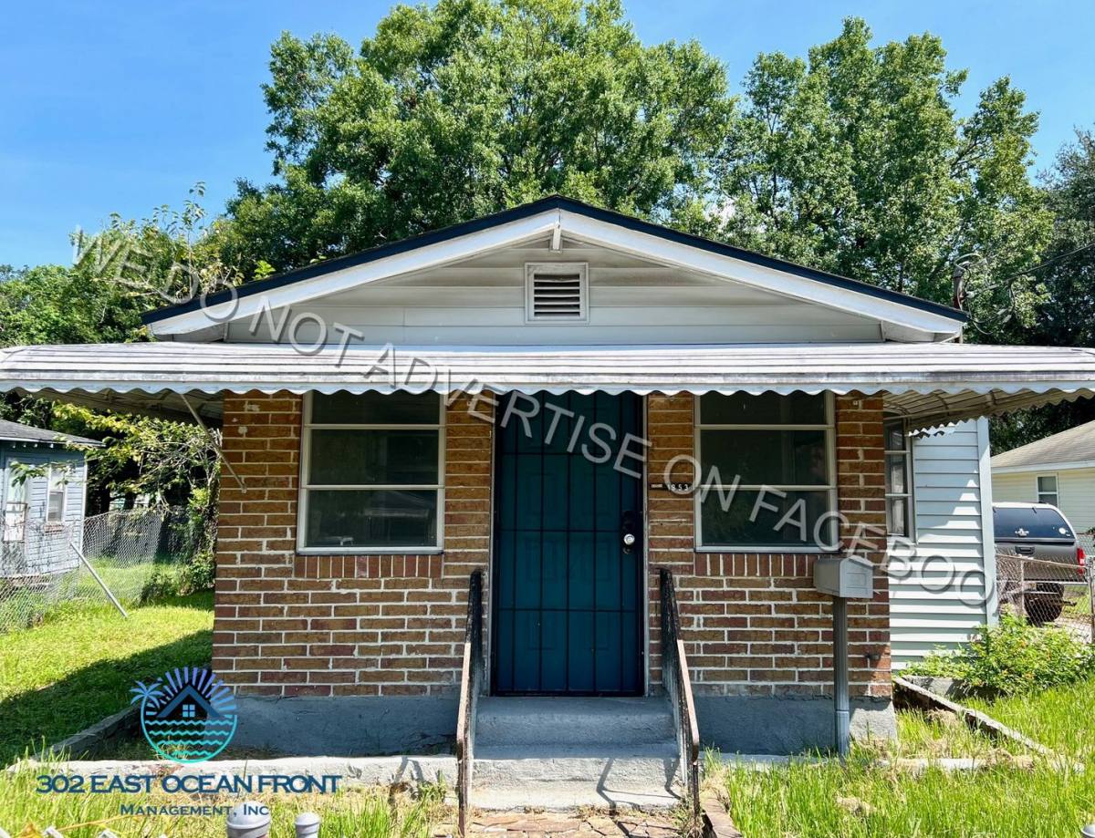 House for rent at 1953 W 13th St, Jacksonville, FL 32209