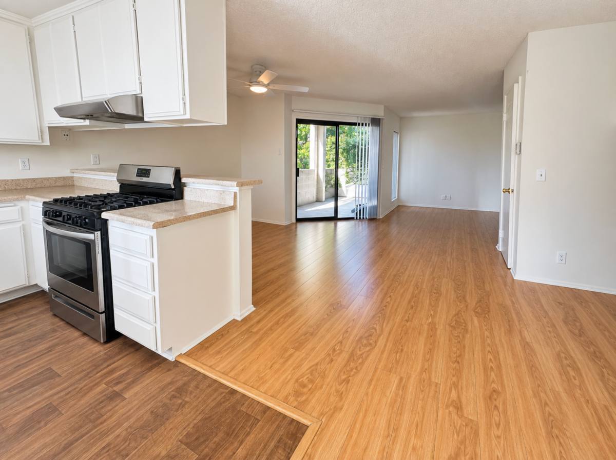 Townhouse for rent at 1128 Linden Ave, Glendale, CA 91207