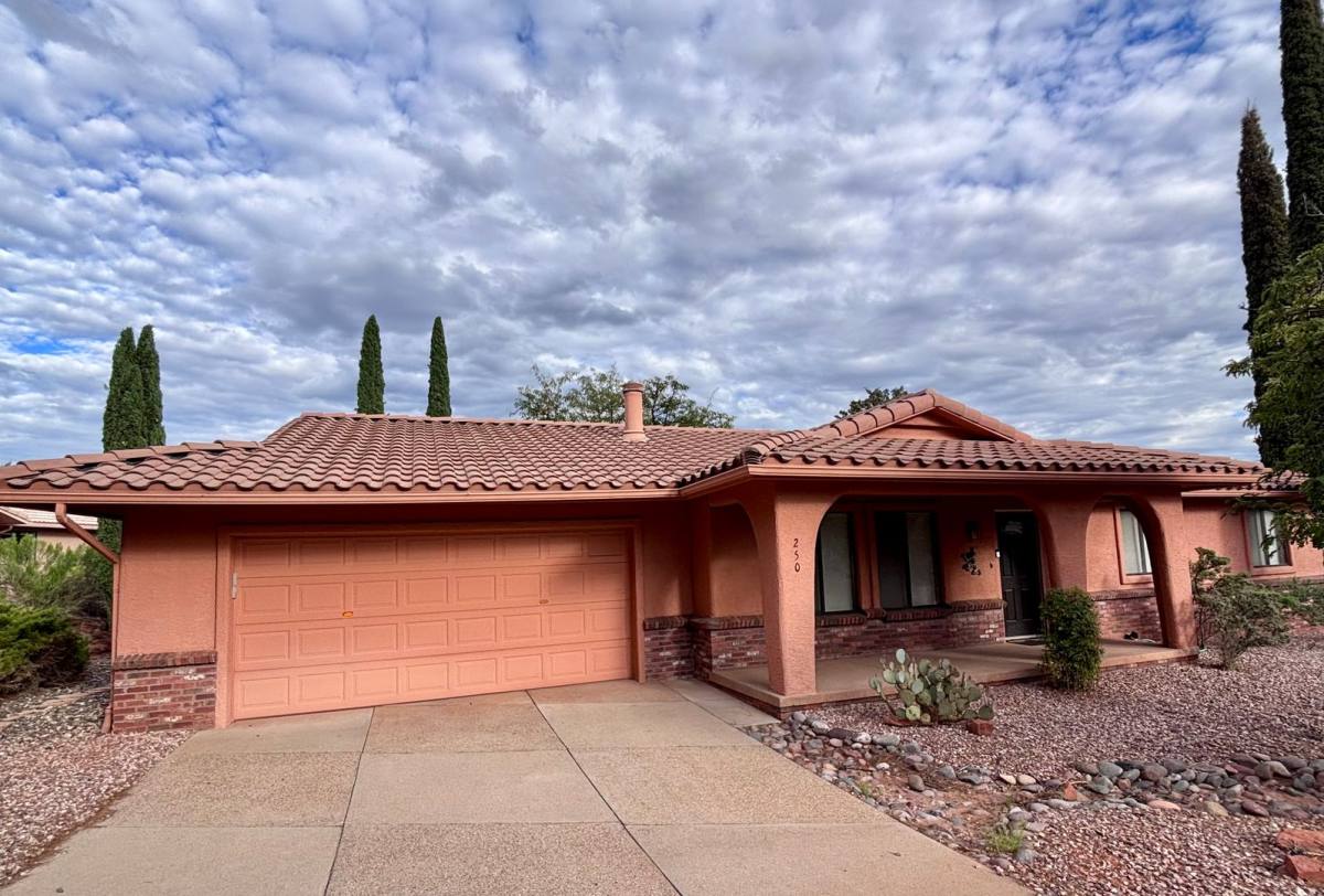 House for rent at 250 Redrock Rd, Sedona, AZ 86336