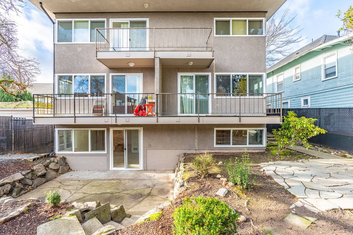 Apartment for rent at Whitman, 4456 Whitman Ave N, Seattle, WA 98103