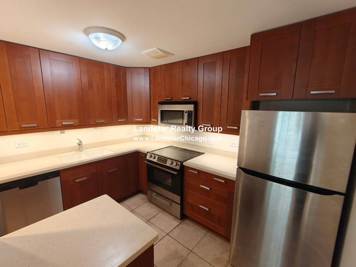 Apartment for rent at 1326 Chicago Ave #202, Evanston, IL 60201