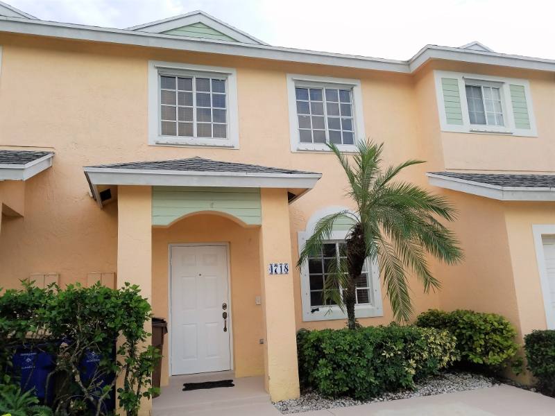 Townhouse for rent at 4718 SW 13th Court, Deerfield Beach, FL 33442