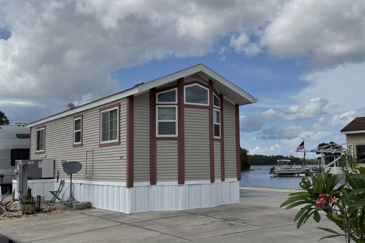 House for rent at 1309 Pine Island Dr N, St. Cloud, FL 34771