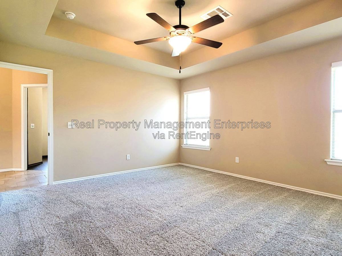 House for rent at 4500 Oasis Court, Yukon, OK 73099