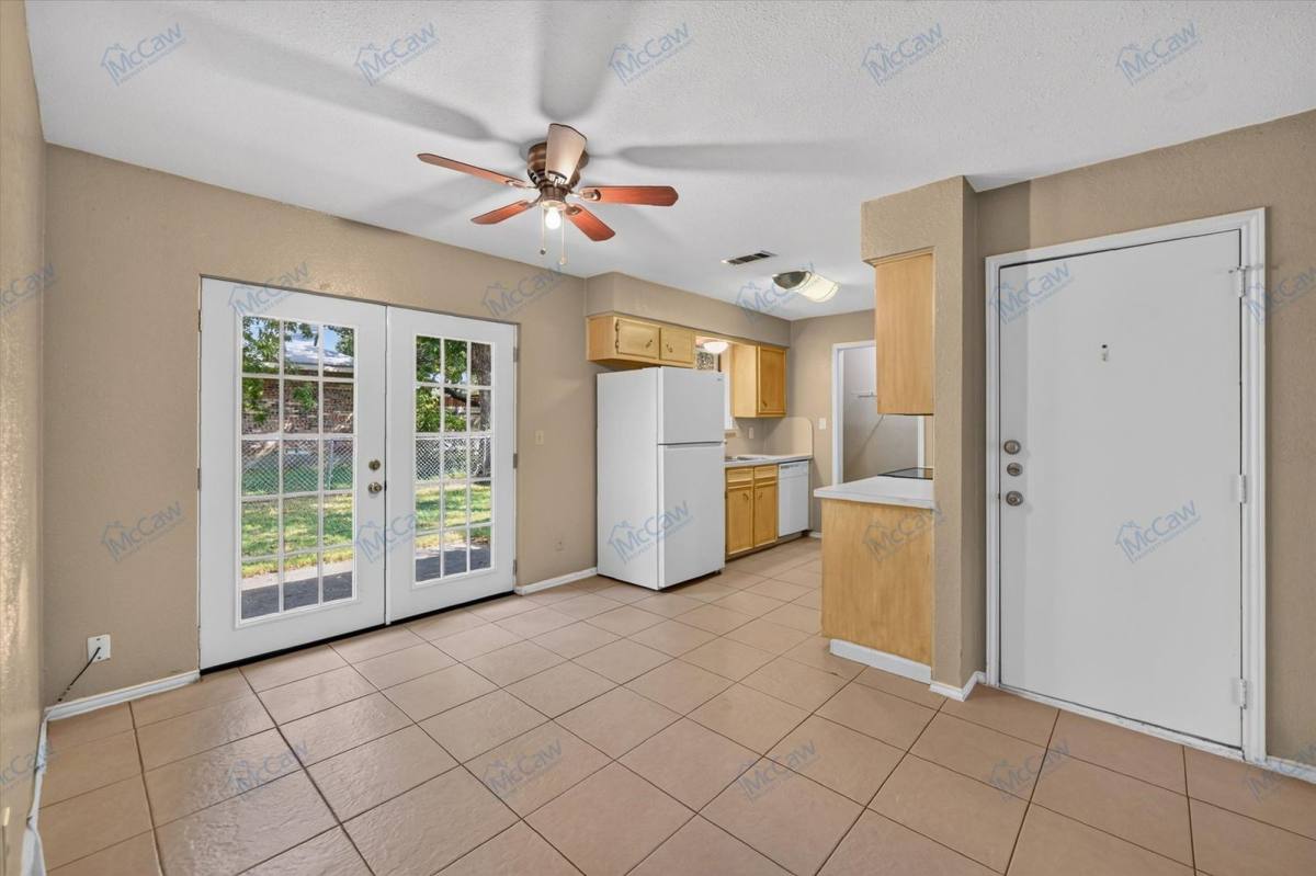 Apartment for rent at 1410 White Way, McKinney, TX 75069