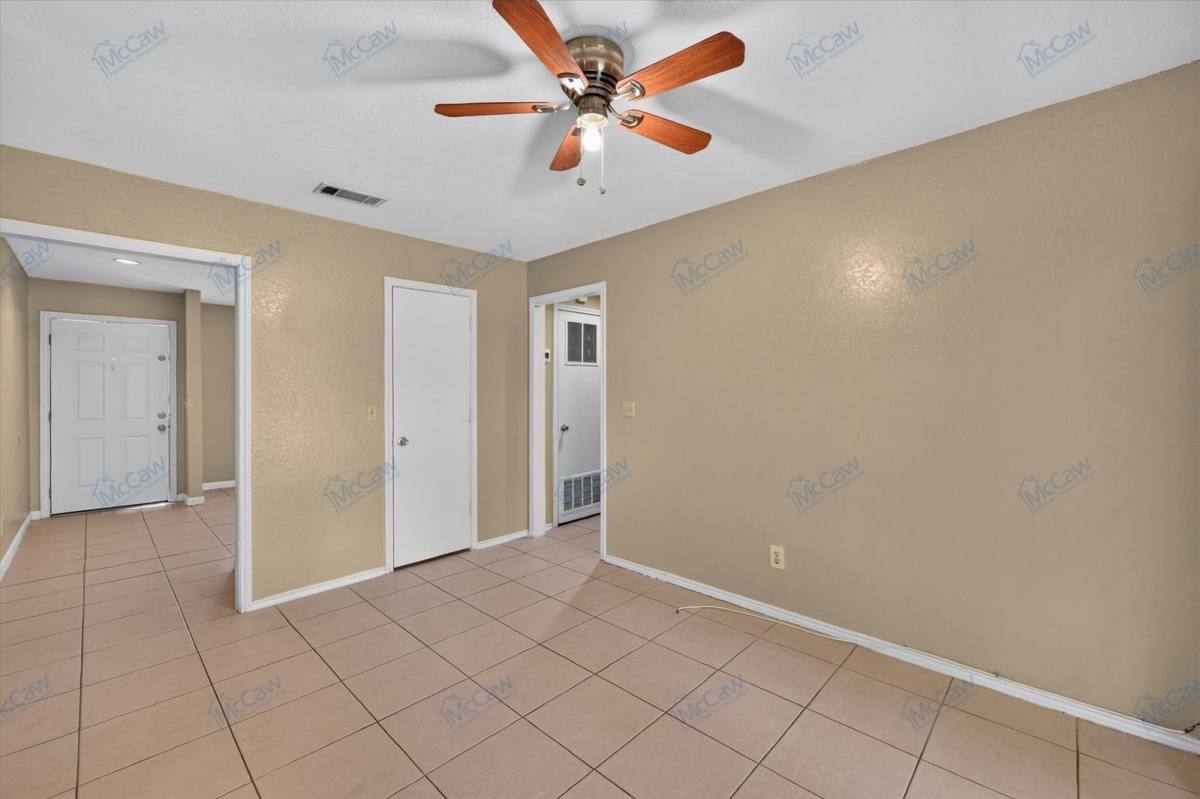 Apartment for rent at 1410 White Way, McKinney, TX 75069