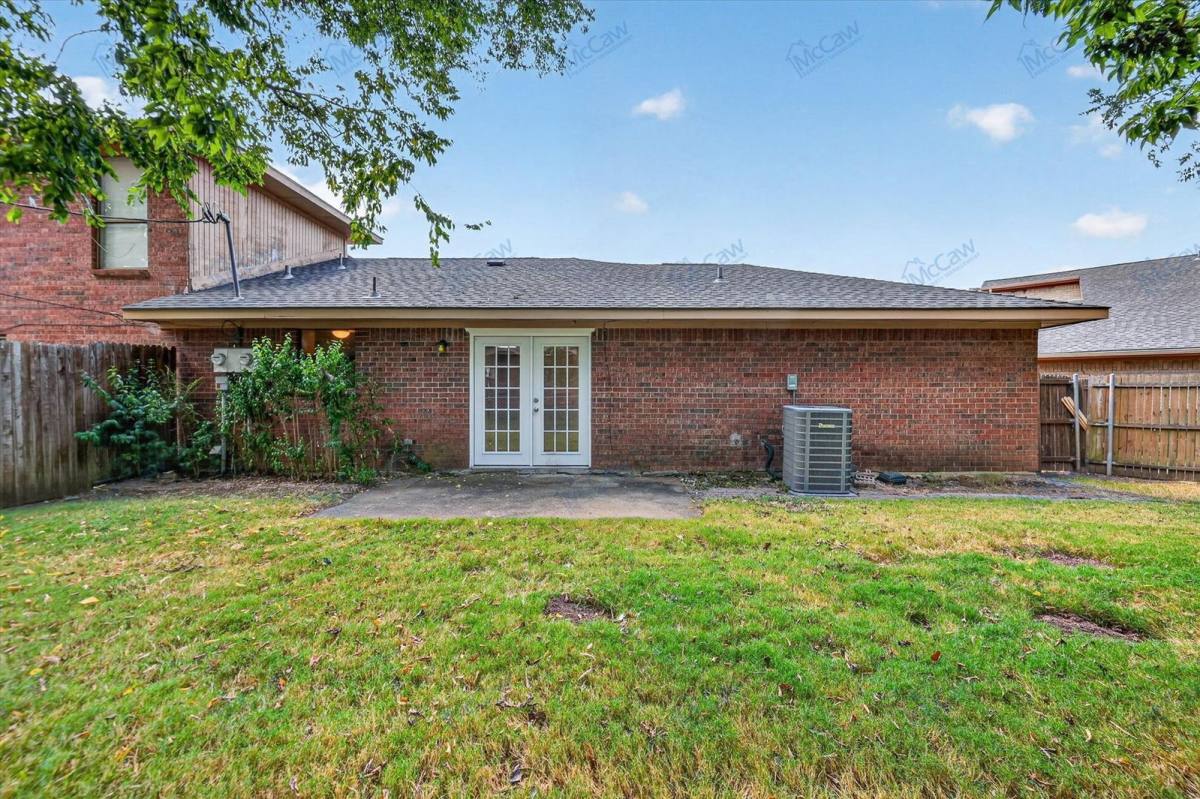 Apartment for rent at 1410 White Way, McKinney, TX 75069