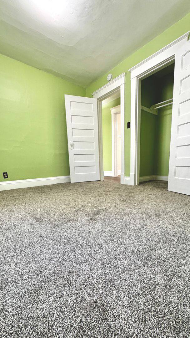 Apartment for rent at 1411 5th St, Muskegon, MI 49441