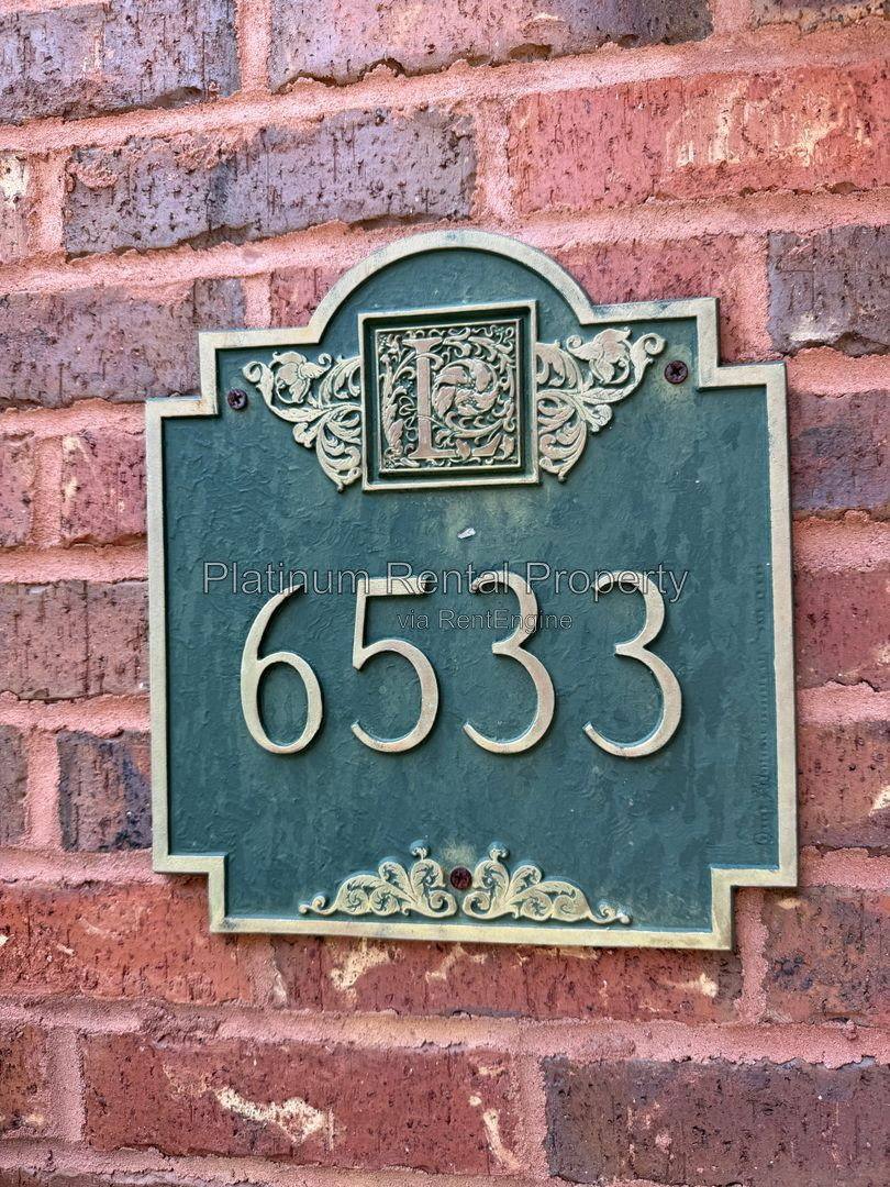 Townhouse for rent at 6533 Meadow Rue Dr, Peachtree Corners, GA 30092