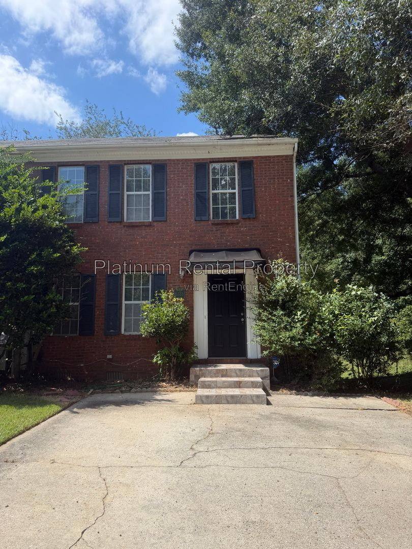 Townhouse for rent at 6533 Meadow Rue Dr, Peachtree Corners, GA 30092