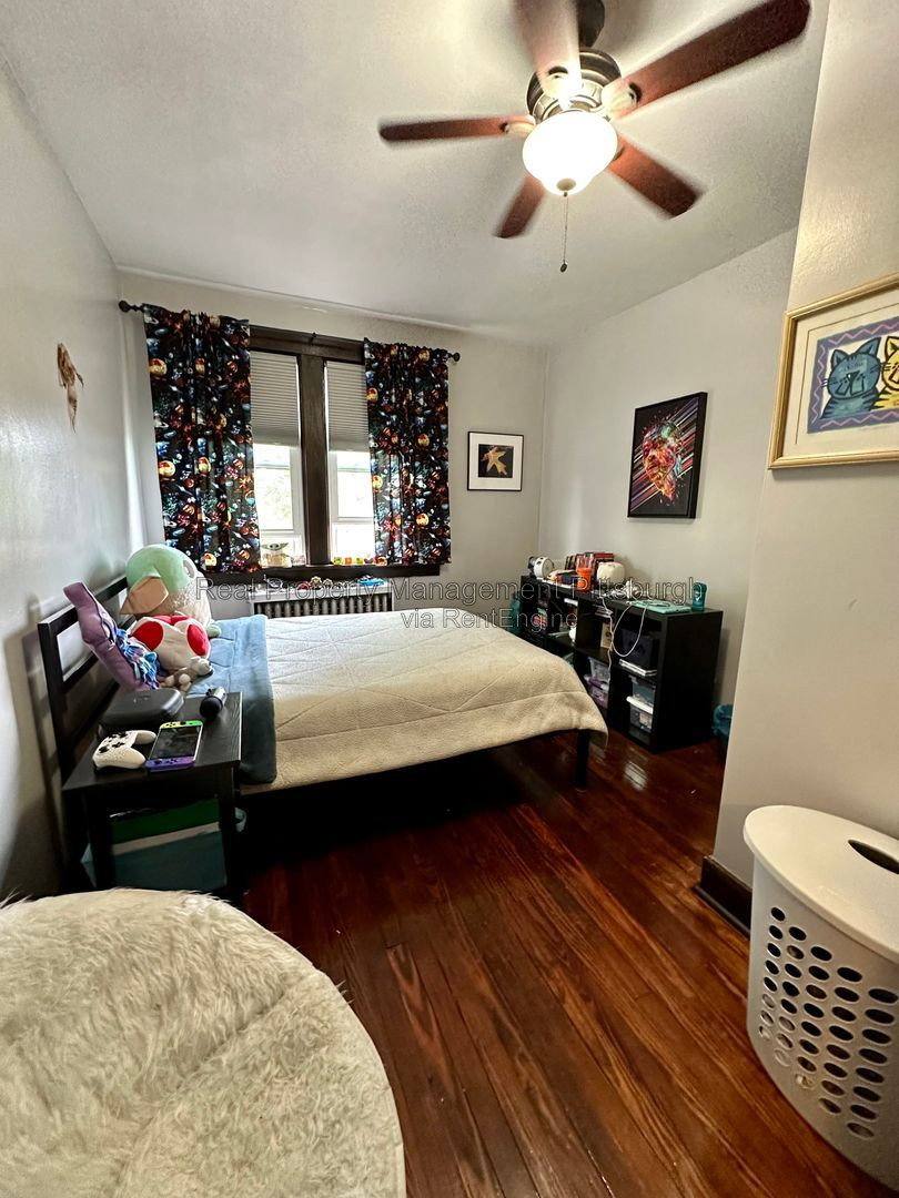 House for rent at 704 Montclair St, Pittsburgh, PA 15217