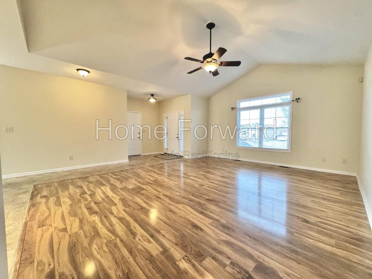 House for rent at 1717 Bettys Court, Lexington, KY 40505