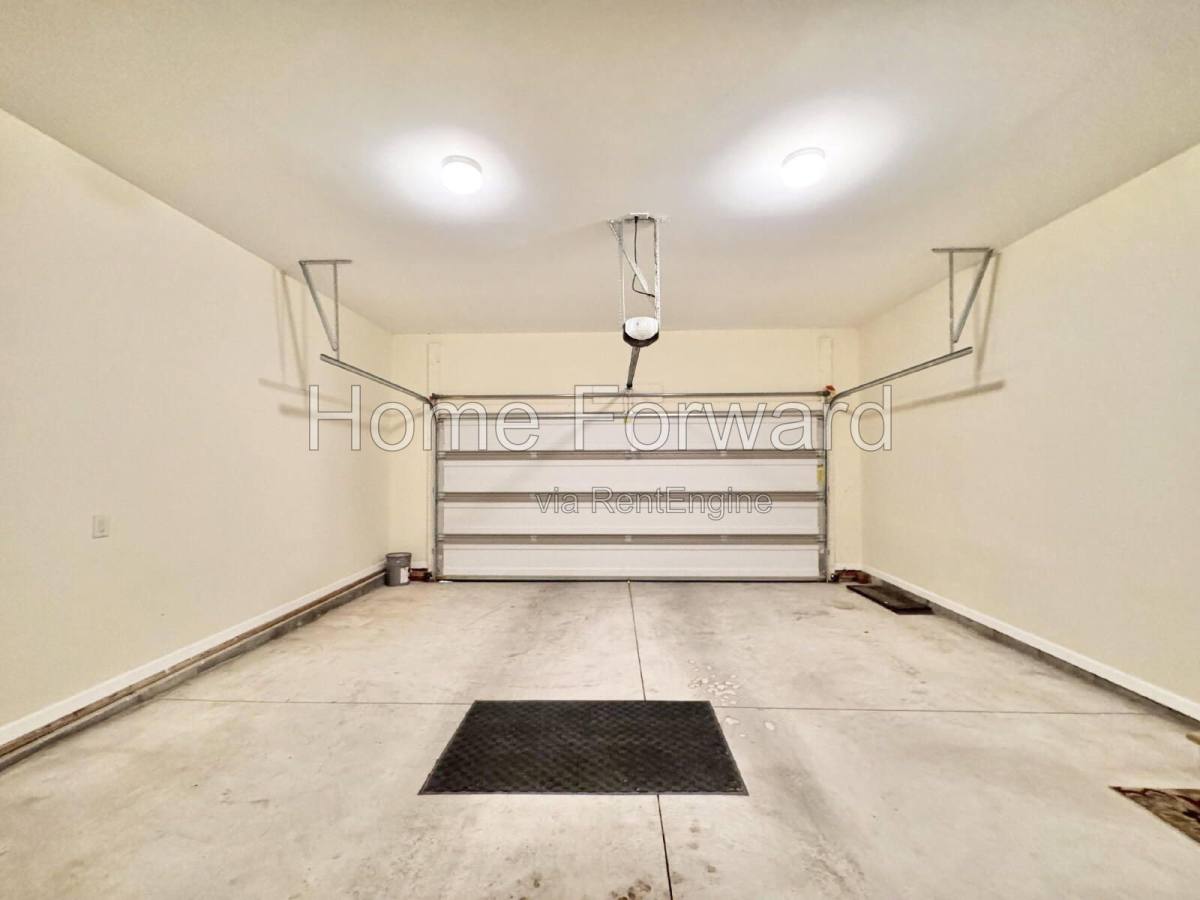 House for rent at 1717 Bettys Court, Lexington, KY 40505