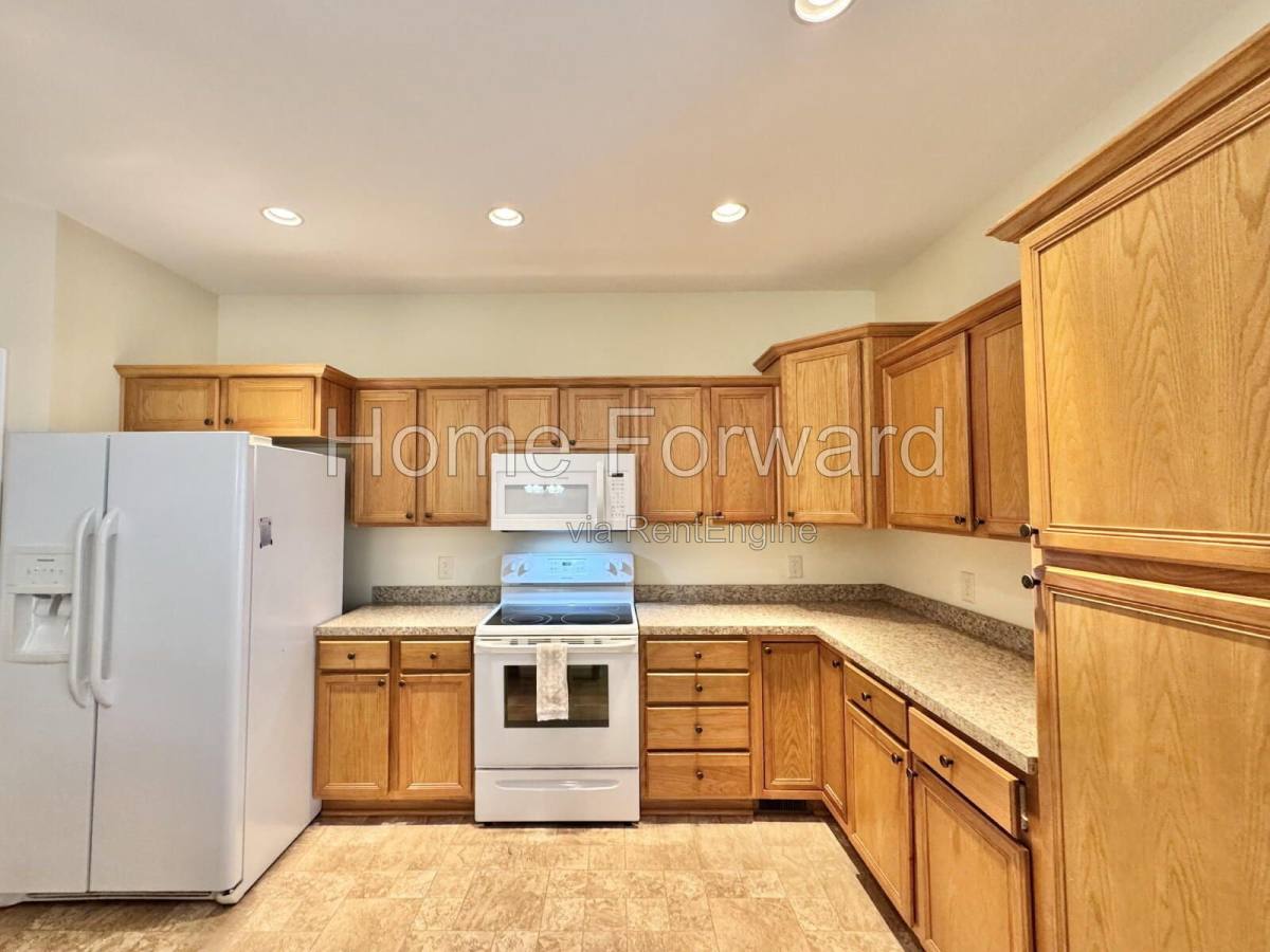 House for rent at 1717 Bettys Court, Lexington, KY 40505
